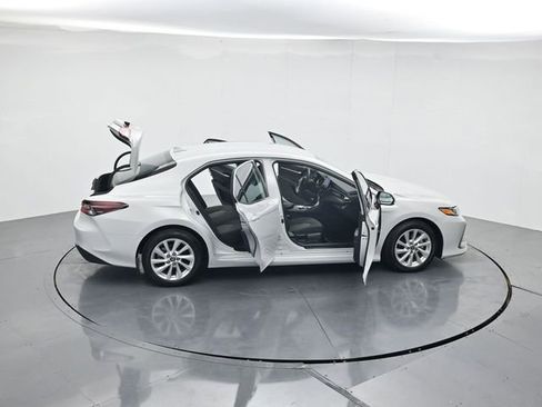 Used 2024 Toyota Camry LE w/ Convenience Package image 42