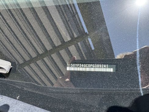 Used 2023 Kia Telluride EX w/ EX Captain's Chair Package image 47