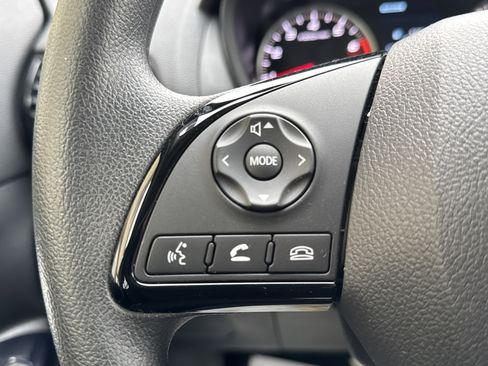 Used 2022 Mitsubishi Eclipse Cross LE image 17