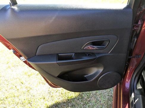 Used 2015 Chevrolet Cruze LT w/ RS Package image 24