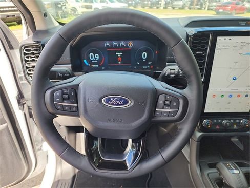 New 2024 Ford Ranger Lariat w/ Trailer Tow Package image 27