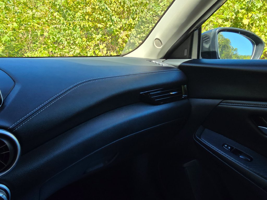 Used 2023 Nissan Sentra SV FWD image 31