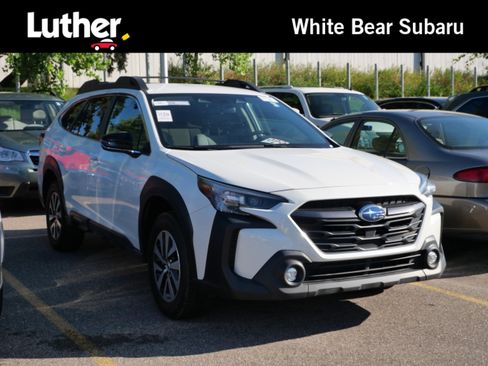 Used 2023 Subaru Outback Premium AWD/4WD image 1