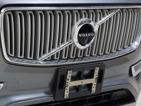 Used 2016 Volvo XC90 T6 Inscription w/ Vision Package AWD/4WD image 9