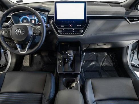 Used 2026 Toyota Corolla Cross XSE image 20