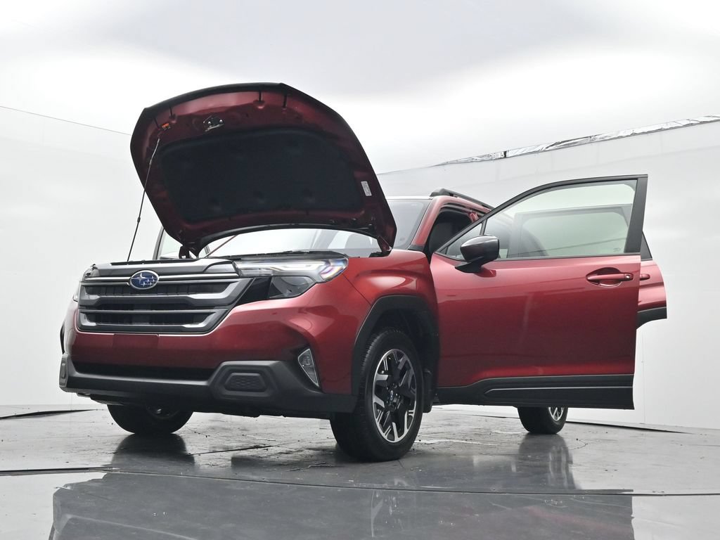 Used 2025 Subaru Forester Premium w/ Convenience Package #2 AWD/4WD image 29