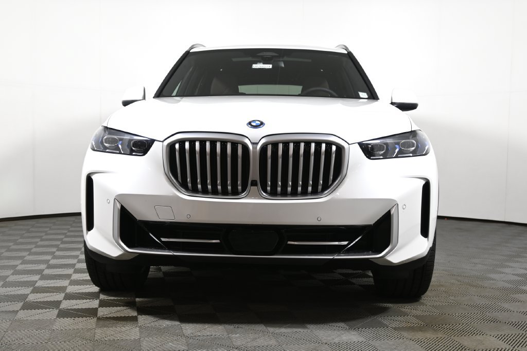 Used 2026 BMW X5 xDrive50e w/ Climate Comfort Package AWD/4WD image 10