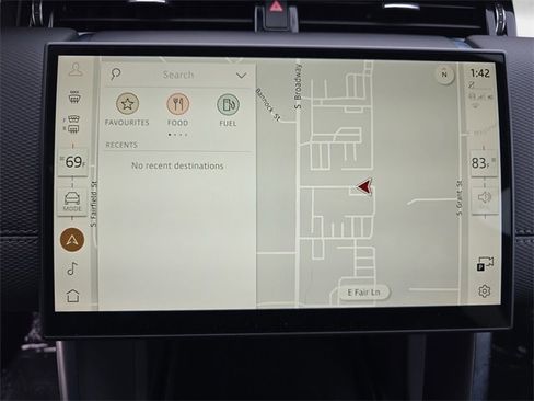 Used 2024 Land Rover Discovery Sport Dynamic SE image 22