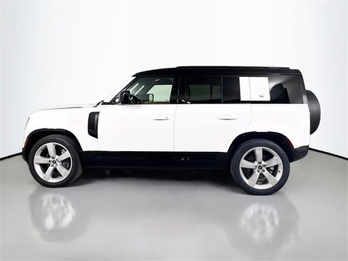 Certified 2023 Land Rover Defender 110 X-Dynamic SE image 8