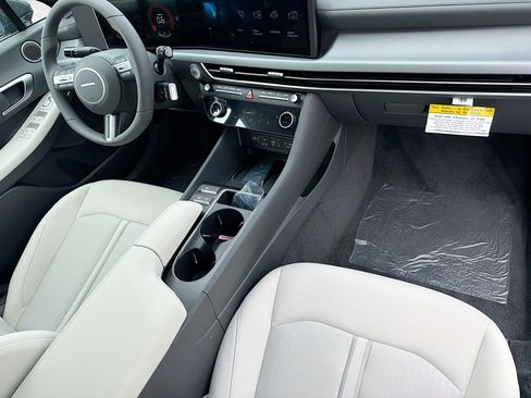 New 2026 Hyundai Sonata SEL FWD image 22