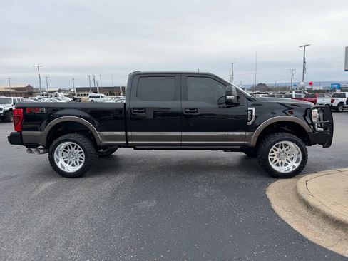 Used 2021 Ford F250 Lariat w/ Lariat Ultimate Package image 11