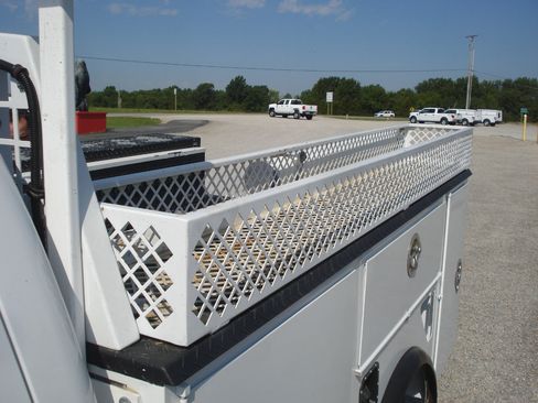 Used 2016 Ford F250 XL w/ Power Equipment Group image 22