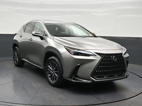 Used 2024 Lexus NX 250 FWD image 8