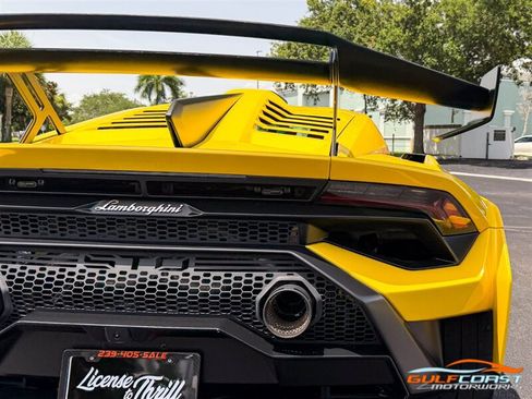 Used 2022 Lamborghini Huracan STO RWD image 49