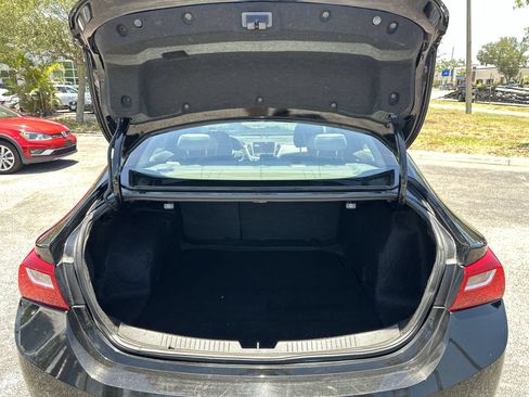 Used 2023 Chevrolet Malibu LT FWD image 11