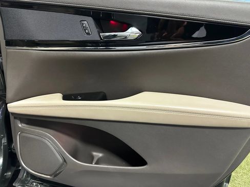 Used 2022 Lincoln Nautilus Reserve image 27