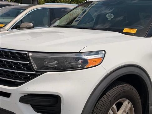 Used 2020 Ford Explorer XLT w/ Comfort Package AWD/4WD image 4
