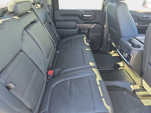 Used 2023 GMC Sierra 3500 Denali image 13