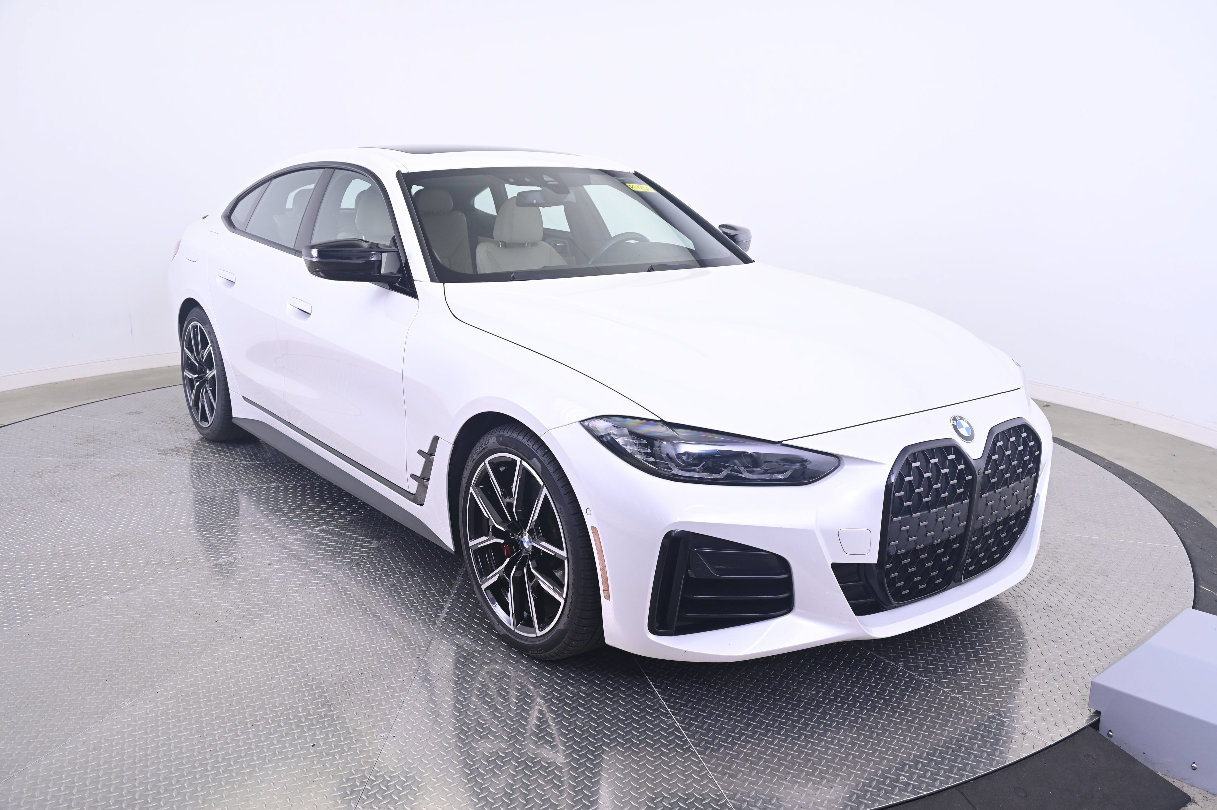 Used 2023 BMW M440i xDrive Gran Coupe w/ Premium Package AWD/4WD image 9