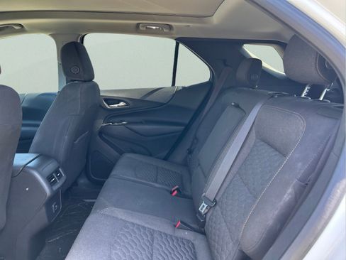Used 2020 Chevrolet Equinox LT AWD/4WD image 10