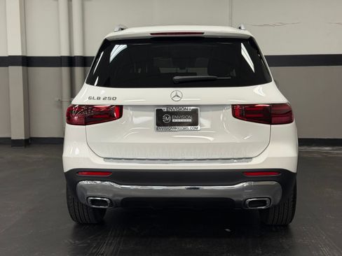 Used 2026 Mercedes-Benz GLB 250 image 11