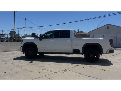 New 2026 GMC Sierra 2500 AT4 w/ AT4 Premium Plus Package AWD/4WD image 8