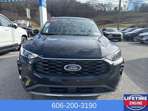 Used 2025 Ford Escape ST-Line Elite image 5