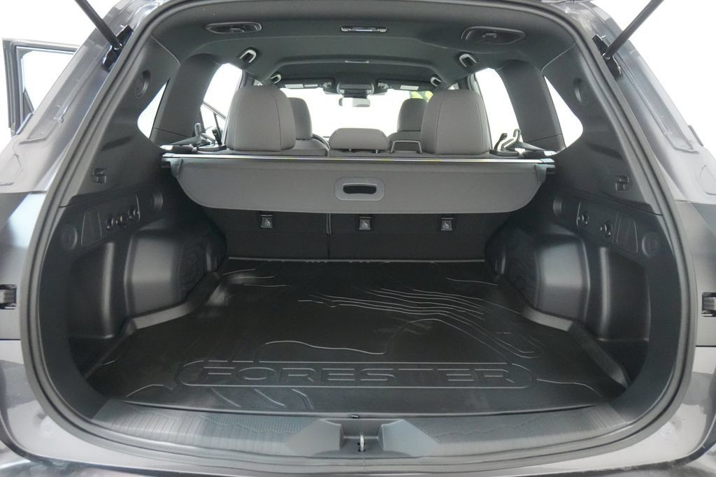 Used 2026 Subaru Forester AWD/4WD image 21