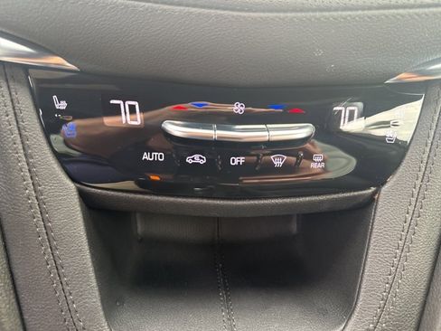 Used 2021 Cadillac XT5 Premium Luxury image 22