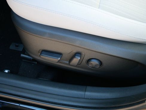 Certified 2023 Hyundai Kona SEL w/ Convenience Package image 20