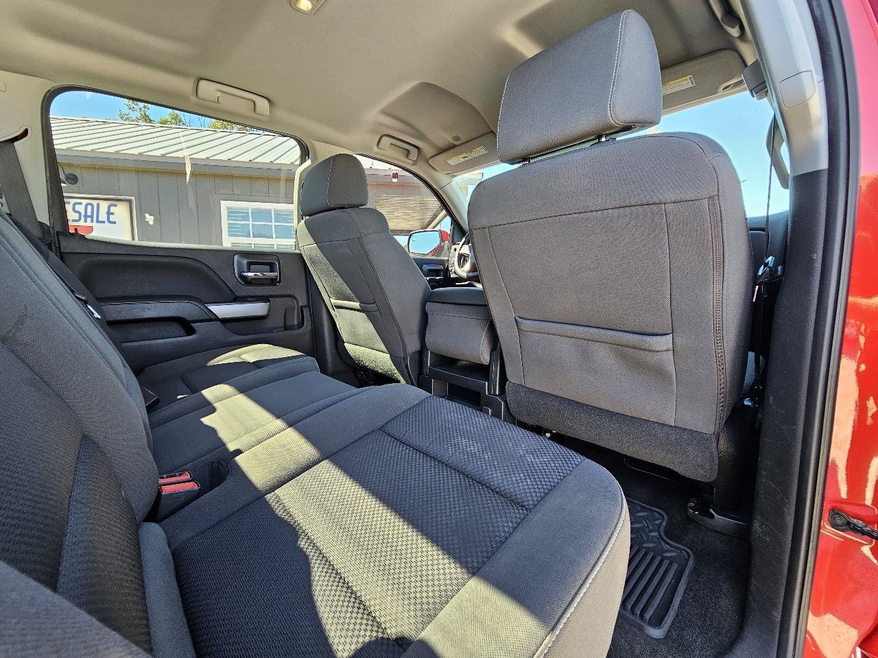 Used 2018 Chevrolet Silverado 1500 LT w/ Texas Edition AWD/4WD image 30