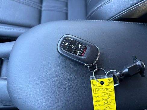 Certified 2023 Honda HR-V EX-L image 11