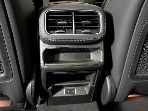 Certified 2026 Mercedes-Benz GLE 53 AMG 4MATIC image 31