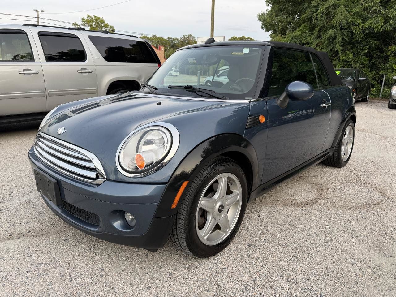Used 2010 MINI Cooper Convertible FWD image 1