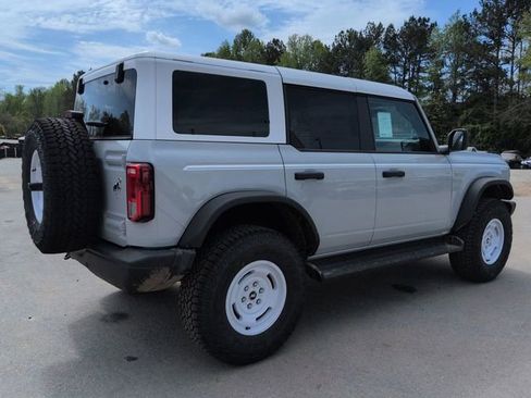 New 2026 Ford Bronco Heritage Edition image 4