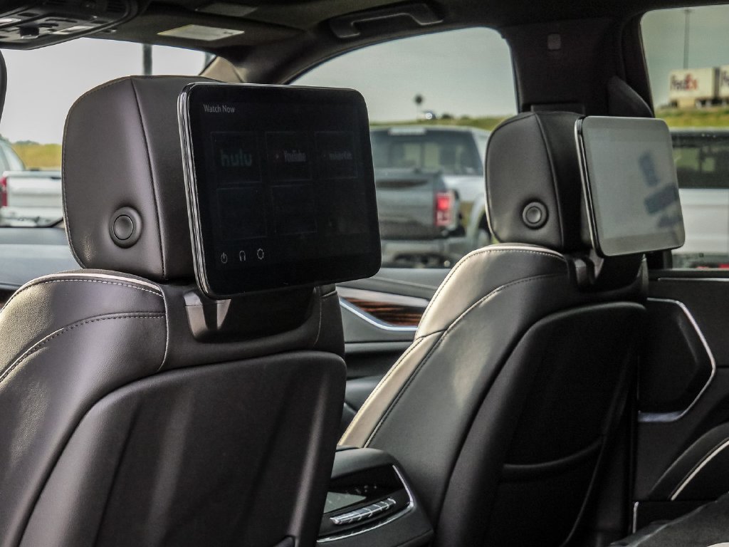 Used 2023 Cadillac Escalade Premium Luxury AWD/4WD image 25