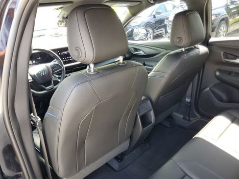 Used 2025 Buick Envista Sport Touring w/ Convenience I Package FWD image 12