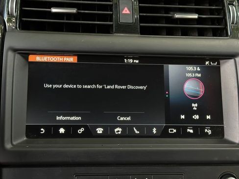 Used 2020 Land Rover Discovery SE image 20