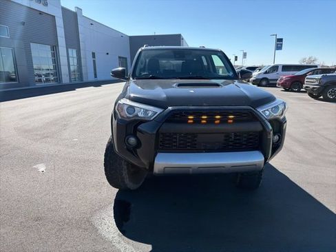 Used 2021 Toyota 4Runner TRD Off-Road Premium w/ Moonroof Package AWD/4WD image 8