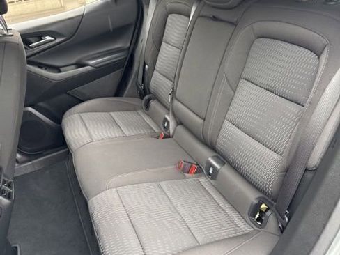 Used 2025 Chevrolet Equinox LT image 12