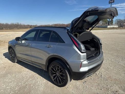 Used 2024 Cadillac XT4 Sport image 4