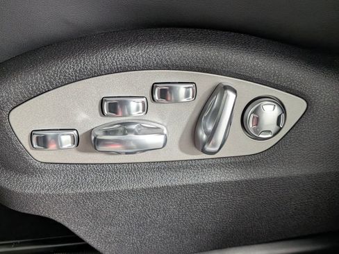 New 2026 Porsche Macan S image 27