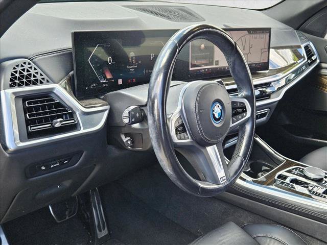 Used 2024 BMW X5 xDrive50e w/ M Sport Package AWD/4WD image 9
