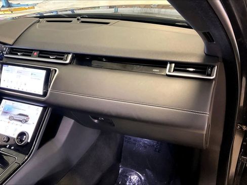 Used 2020 Land Rover Range Rover Velar R-Dynamic HSE image 17