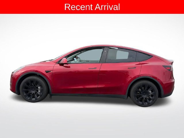 Used 2024 Tesla Model Y 2WD image 2