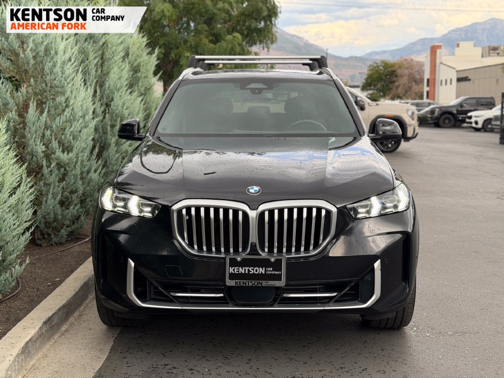 Used 2024 BMW X5 xDrive40i AWD/4WD image 2
