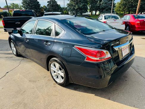 Used 2014 Nissan Altima 2.5 SV FWD image 5