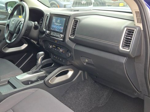 Used 2023 Nissan Frontier SV w/ SV Convenience Package RWD image 28