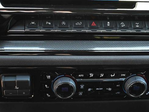New 2026 Chevrolet Silverado 1500 ZR2 w/ LPO, Dark Essentials Package AWD/4WD image 20