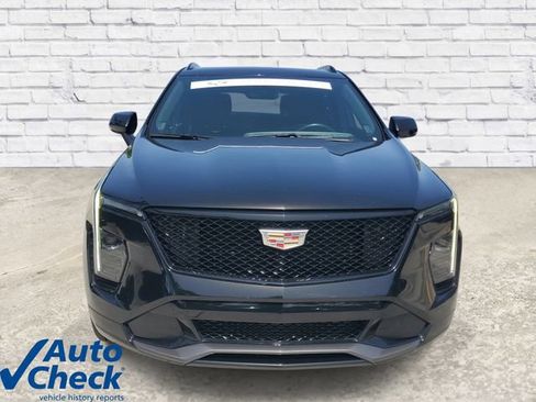 Used 2024 Cadillac XT4 Sport FWD image 6